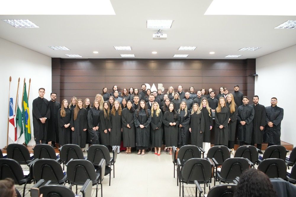Força do interior e maioria feminina marcam juramento da nova advocacia em Cascavel
